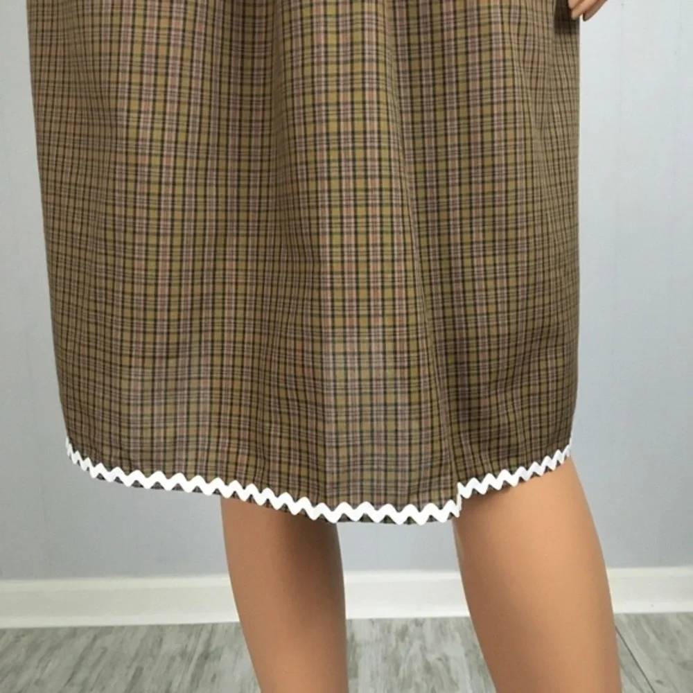Vintage Brown Half Apron White Rick Rack Pockets Handmade Tie Sash Green Black - Picture 5 of 14